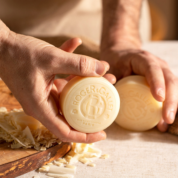 Roger & Gallet Rose Thé Wellbeing Soap 100 g