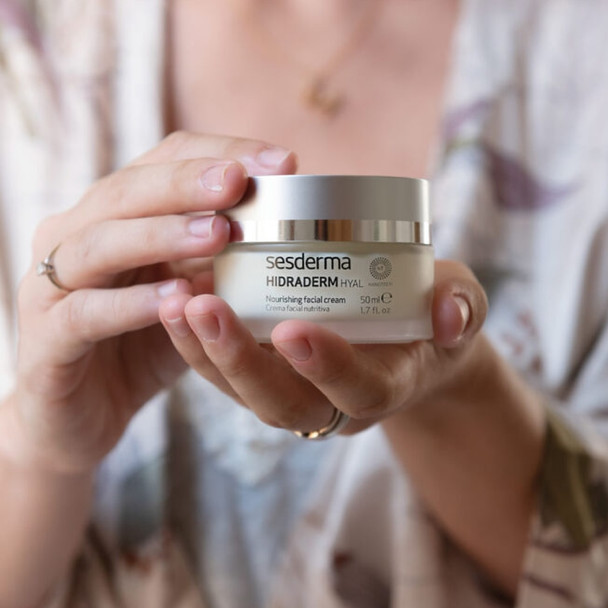 Sesderma Hidraderm Hyal Nourishing Facial Cream 50 ml