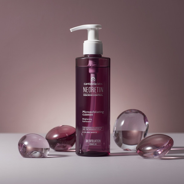 Neoretin Microexfoliating Cleanser 200 ml
