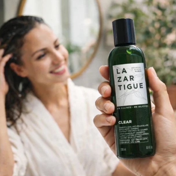 Lazartigue Clear Anti-Dandruff Shampoo Oil Hair 250 ml