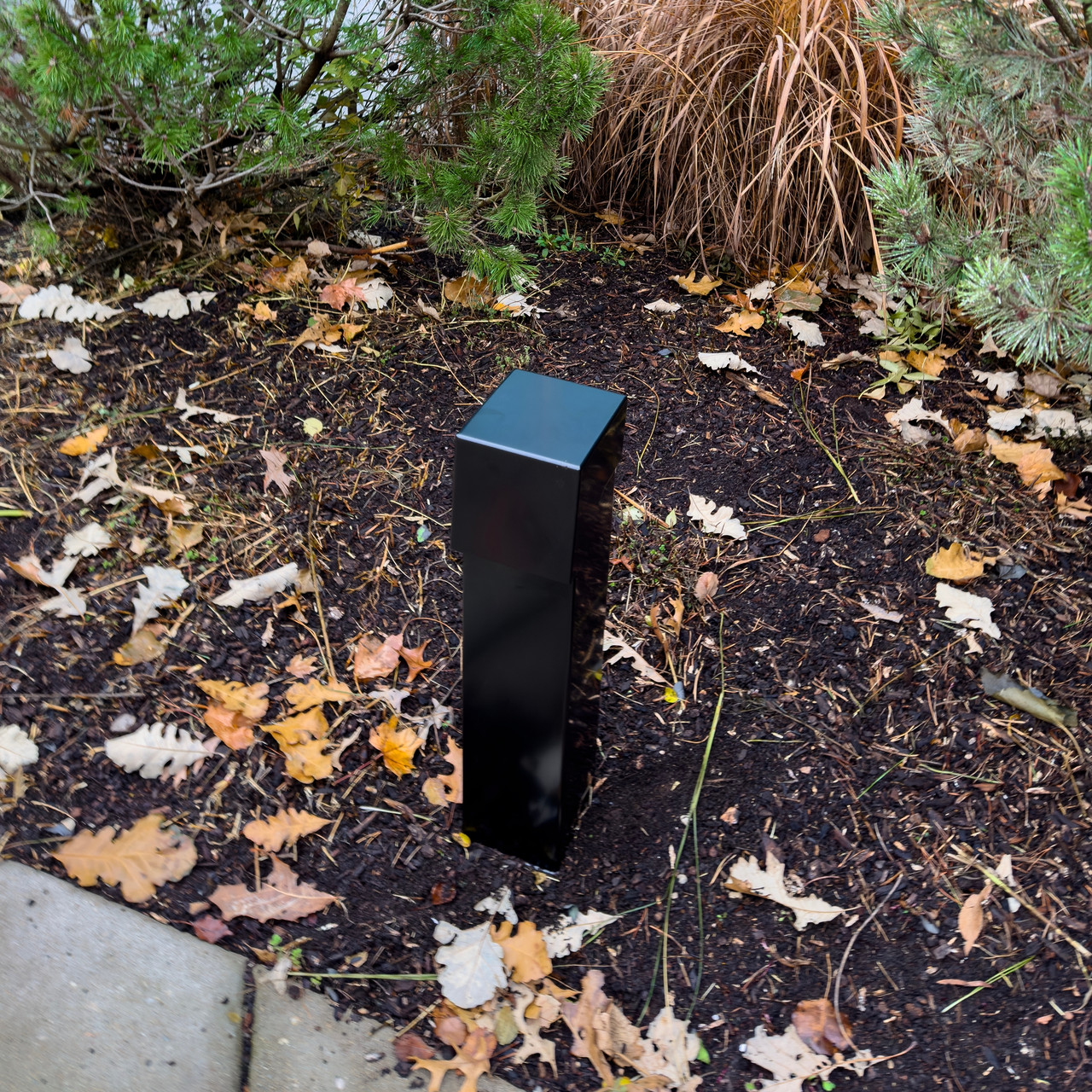 OP5BK18  5x5, 18" Double-Gang Hinge Top Pedestal, Black OP5BK18  5x5, 18" Double-Gang Hinge Top Pedestal, Black