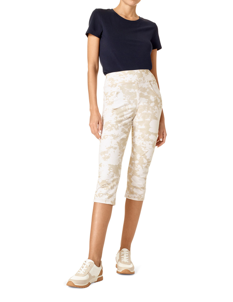 HUE Solid White Capri Leggings (L) : : Clothing, Shoes &  Accessories
