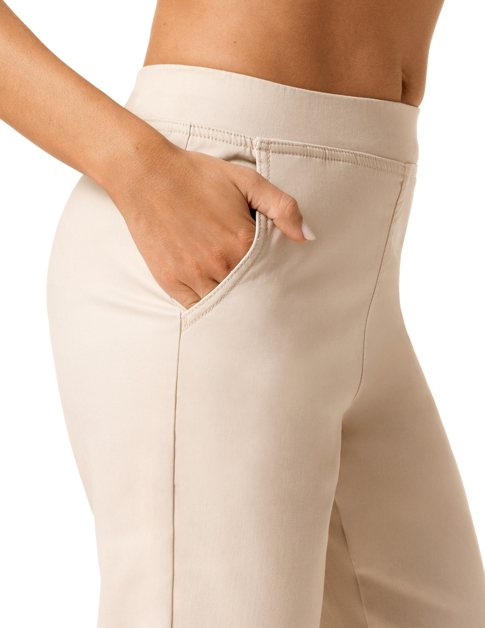 HUE Chinosoft Skimmer-Length Pull-On Pants