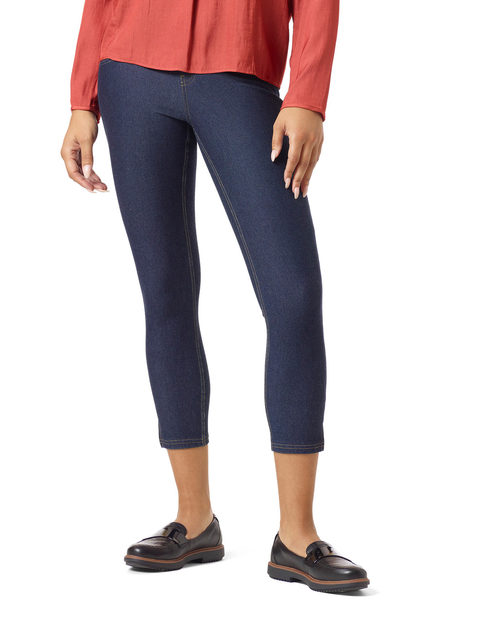 Hue Feel Good Sweatshirt Denim Capri (Medium Wash) – Carrington & Co.