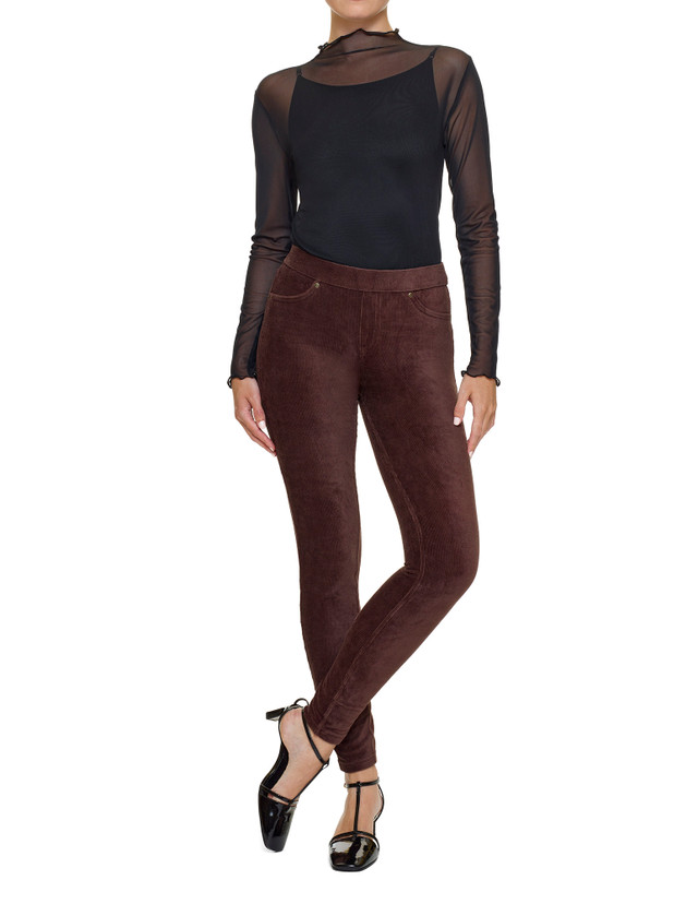 HUE Women's Soft Stretch Flannel High Rise Leggings, Brown Herringbone,  Small : : Clothing, Shoes & Accessories