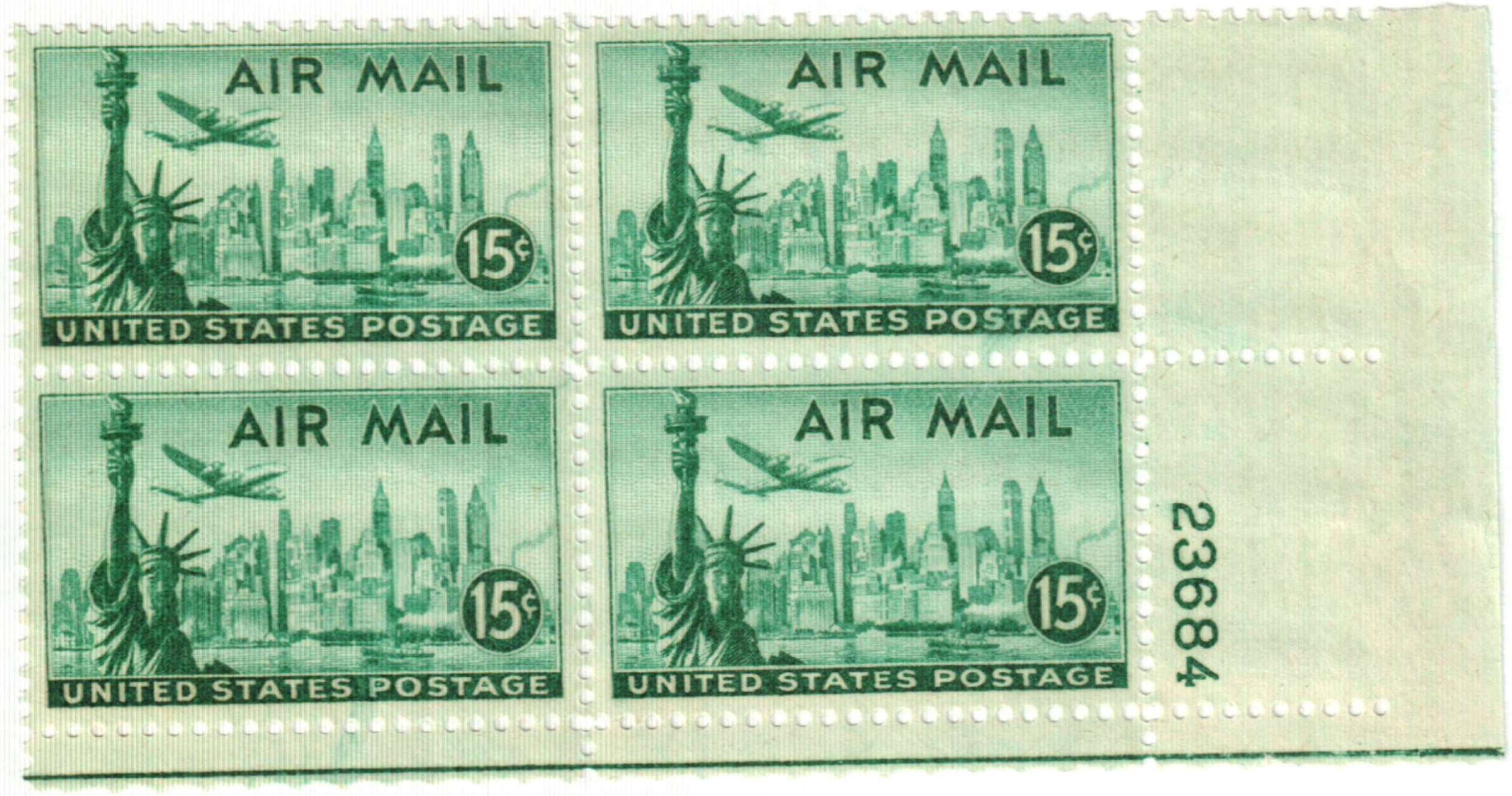 TEN 15c Statue of Liberty Airmail Stamp .. Vintage Unused US Postage Stamps  .. Pack of 10 New York City Big Apple Immigrants 