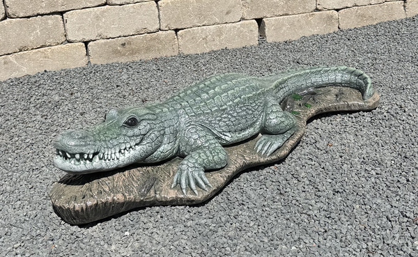 39" Alligator (Piped)