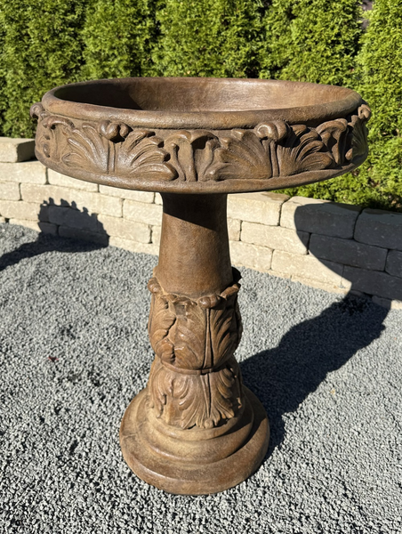 37" Grande Acanthus Birdbath