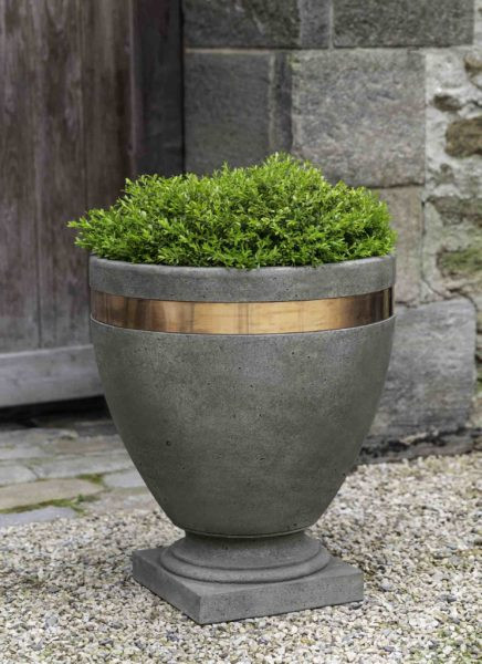 24" Moderne Planter