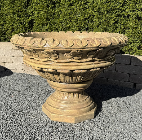 29" Large Leaf Planter