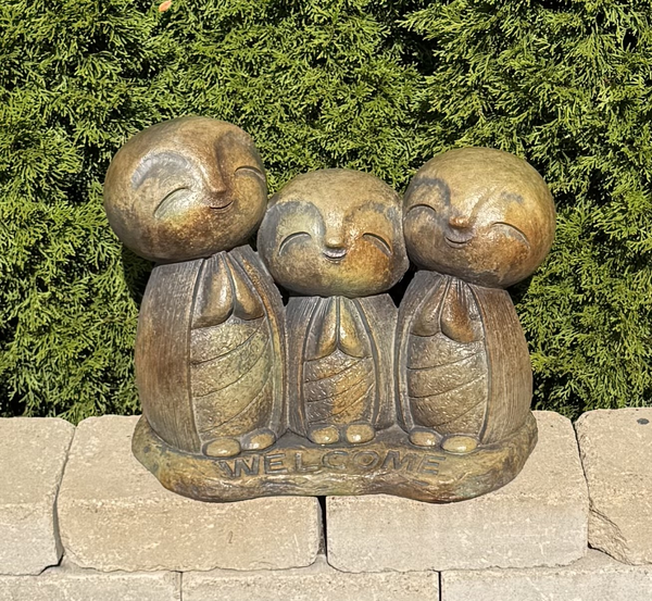 17" Welcome Monks
