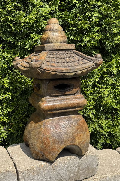 18" Small Great Roof Pagoda Lantern