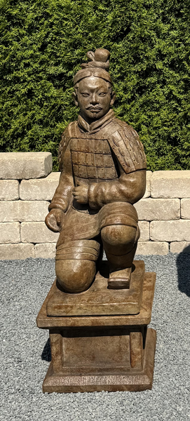 31" Kneeling Archer