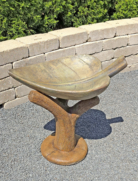 27" Leaf Birdbath