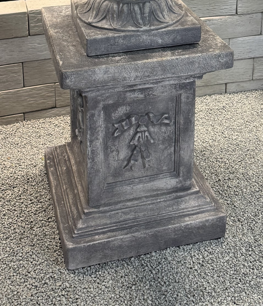30" Grande Square Pedestal