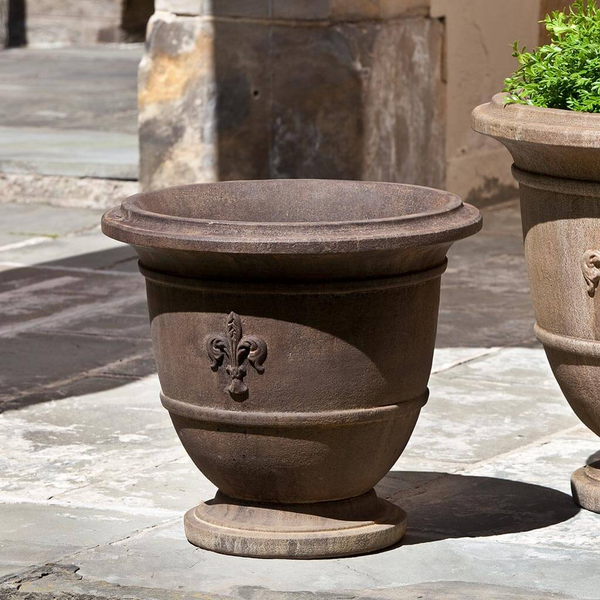 18" Fleur de Lis Urn, Small