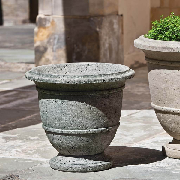 18" Relais Urn, Small