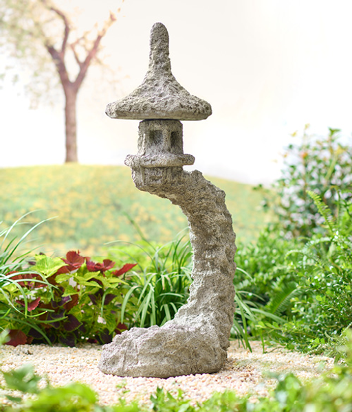 33" Ancient Pagoda Lantern