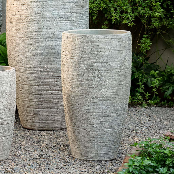 25" Las Rocas Planter