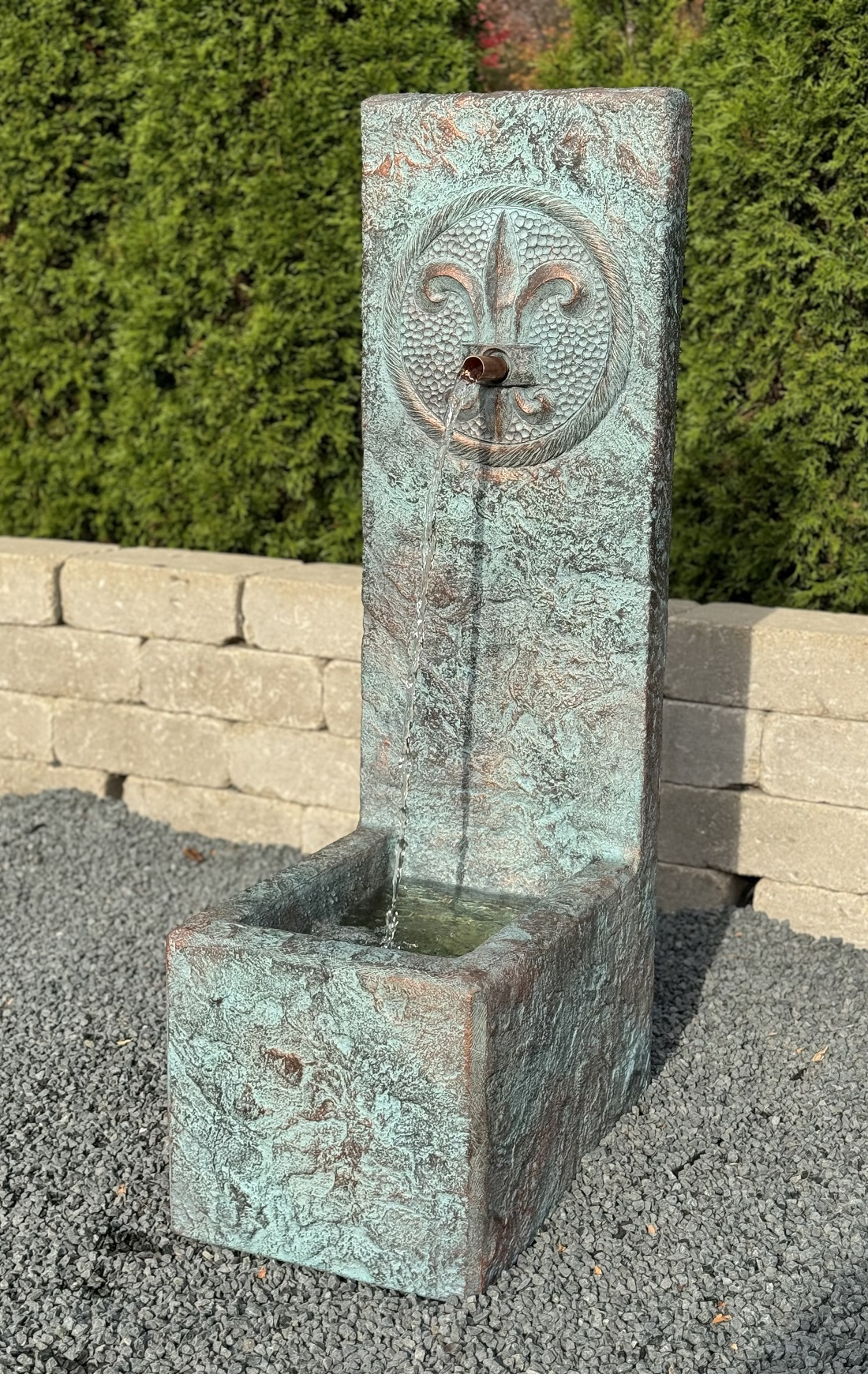 39" Fleur de Lys Single Spout Fountain