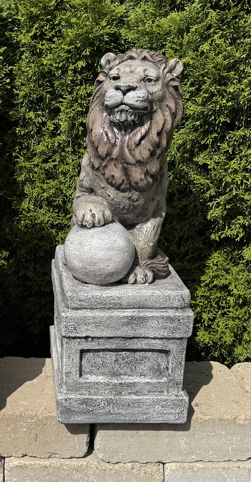 25" Castle Lion on Orb (Facing Right)