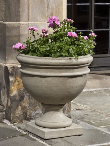 21" Montgomery Urn