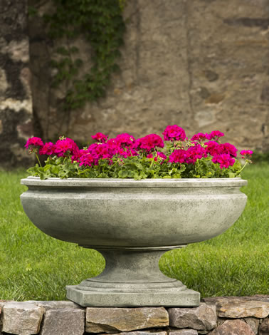 22" St. Louis Planter
