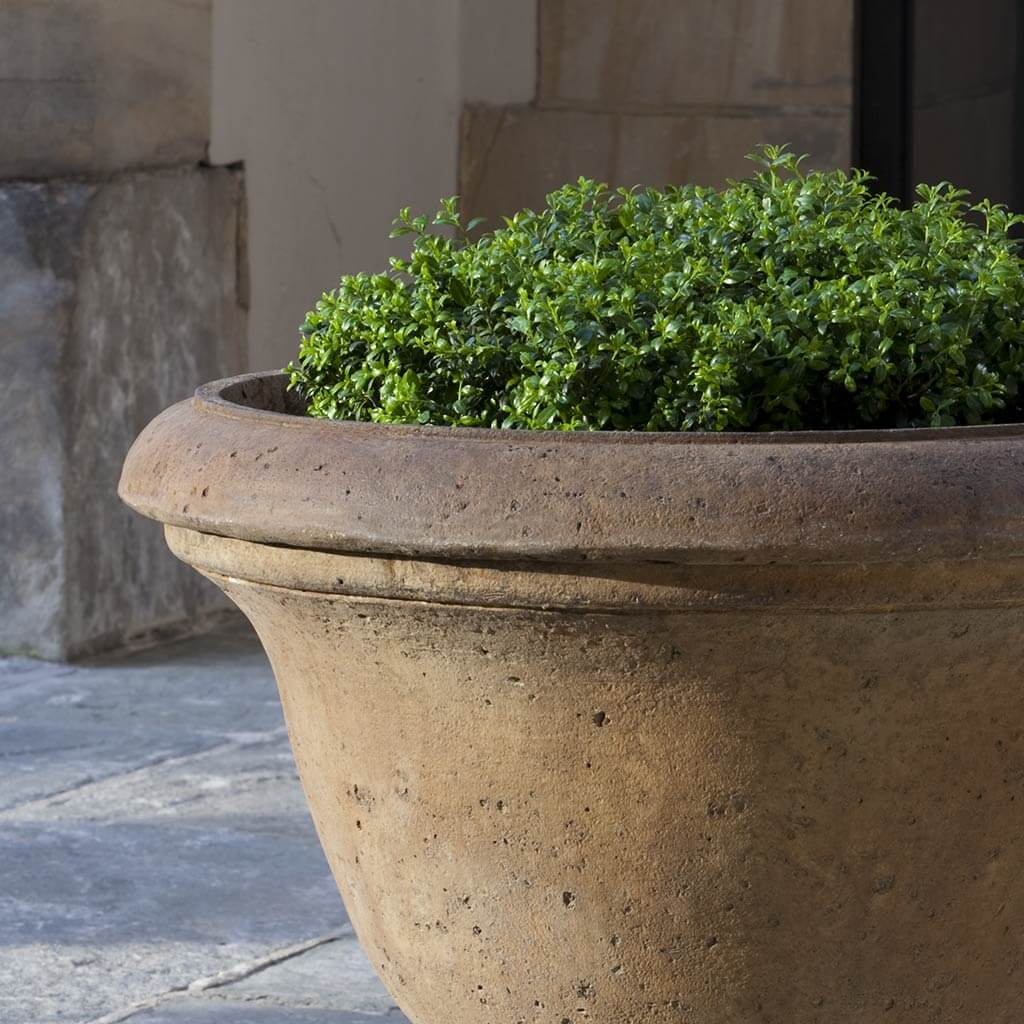 23" Textured Greenwich Urn