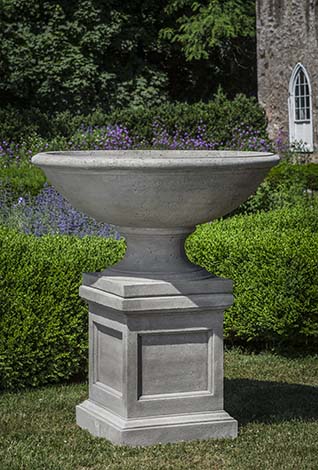 26" Beauport Urn