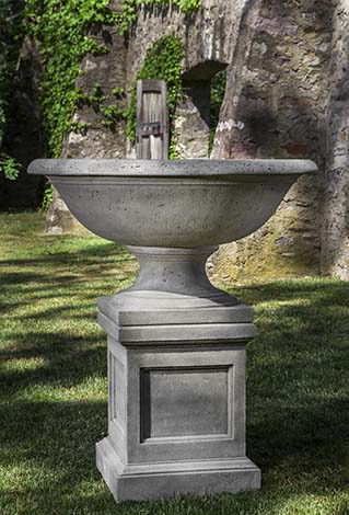 26" Monteros Urn