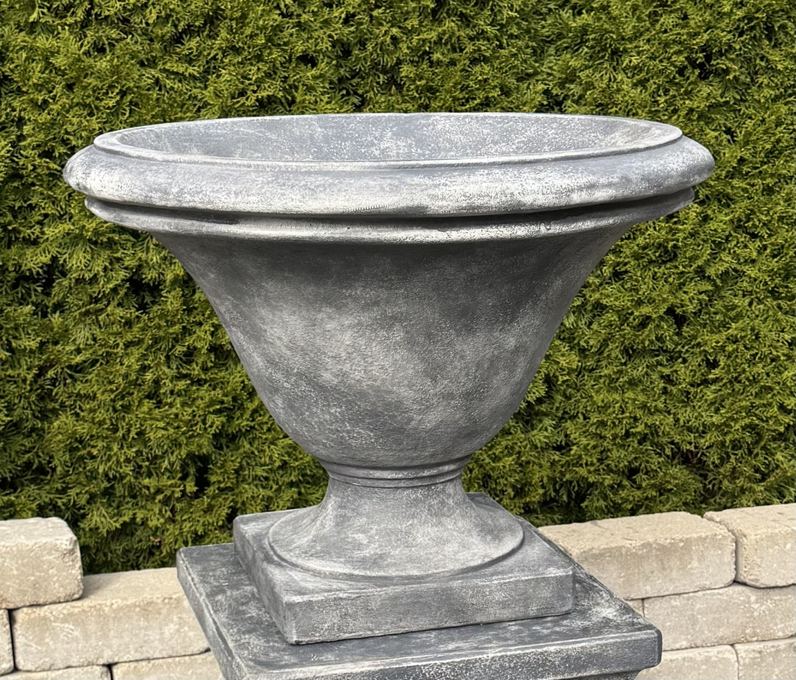 19" Avanti II Bassette Urn