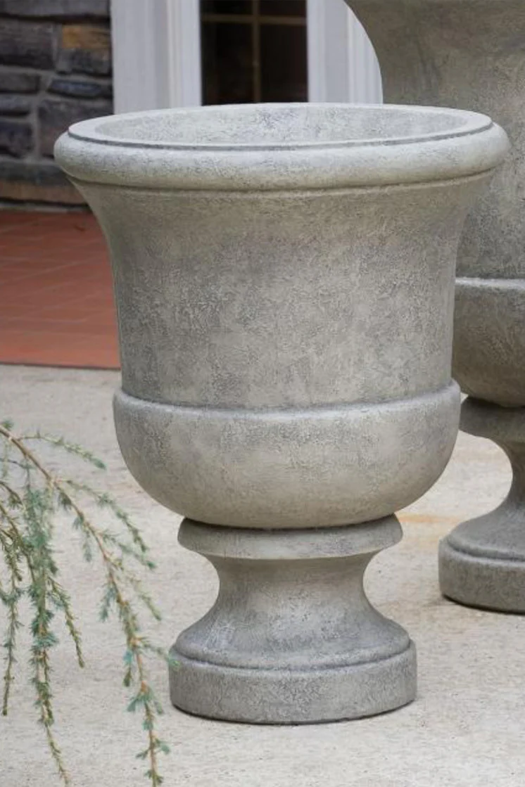 32" Cento Urn