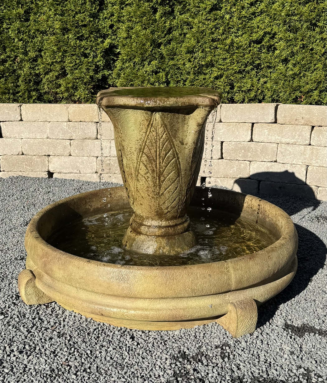 28" Overflowing Vase Fountain