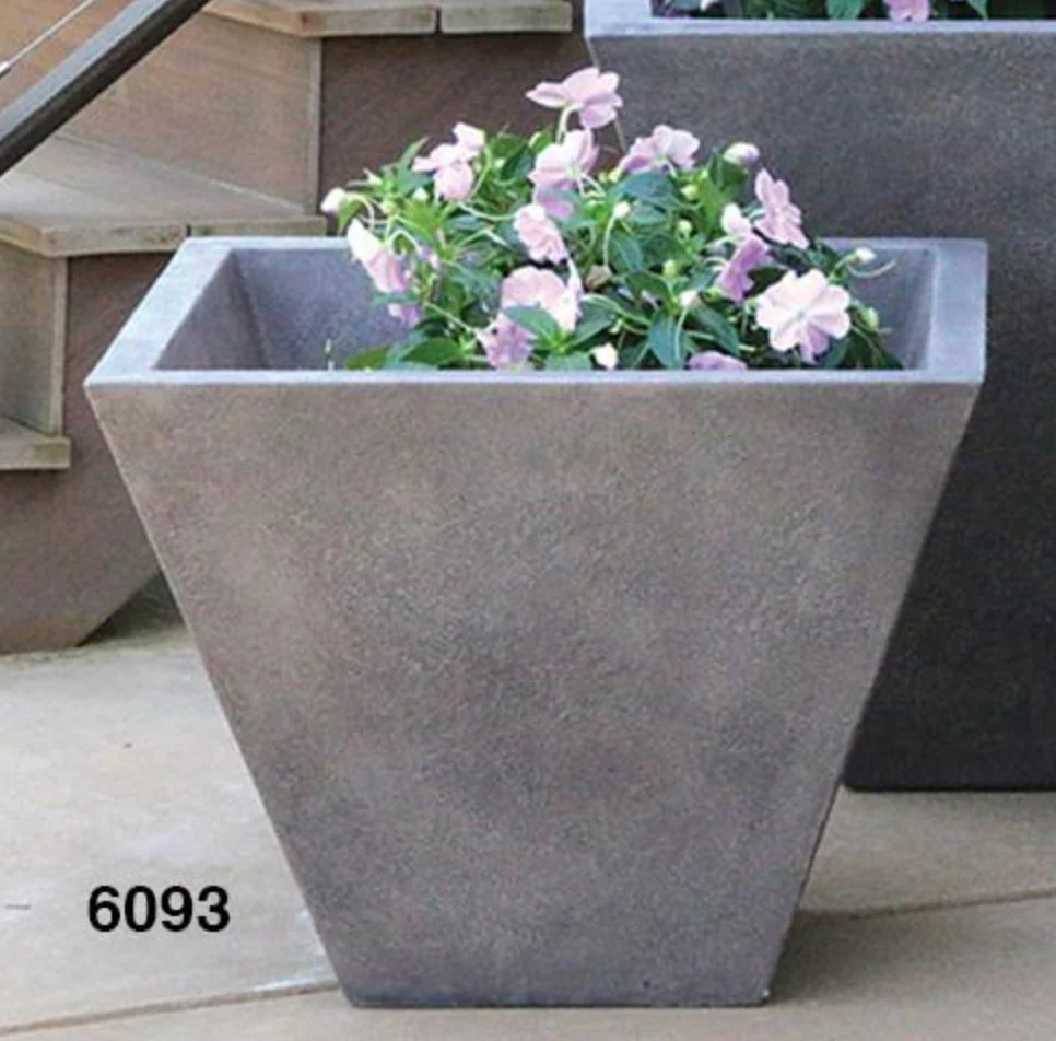 20" Oblique Planter