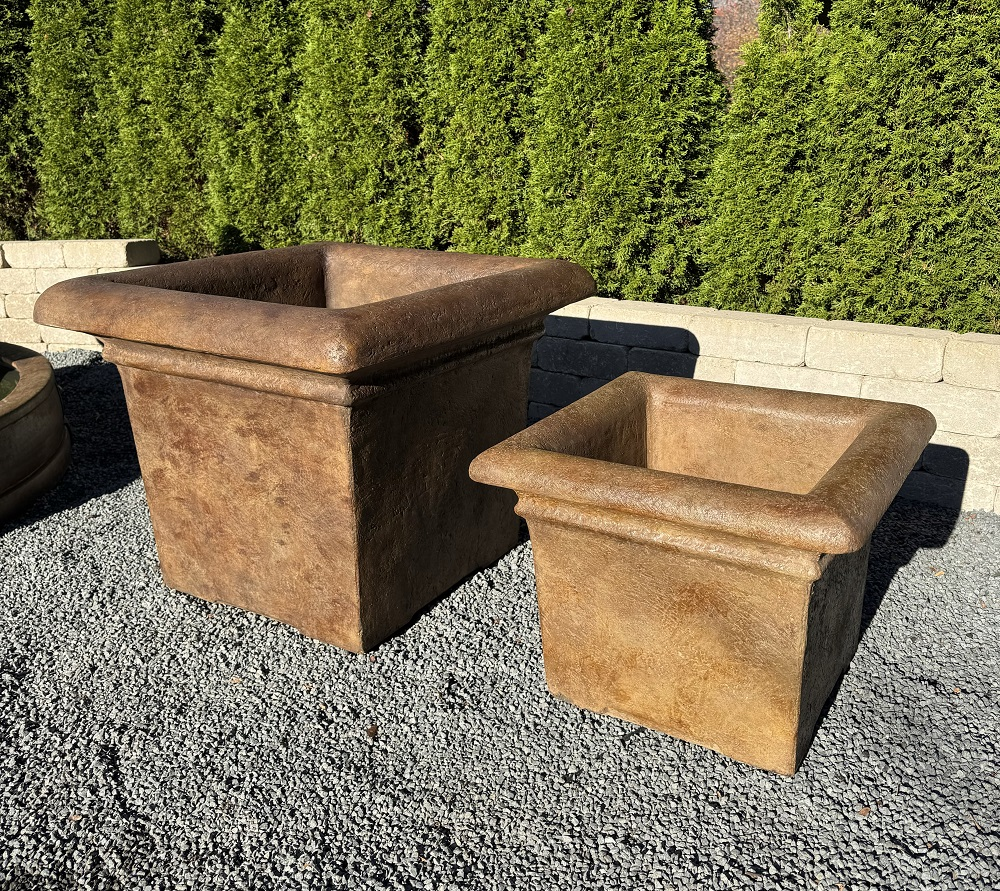 17" Medium Antiqued Planter 