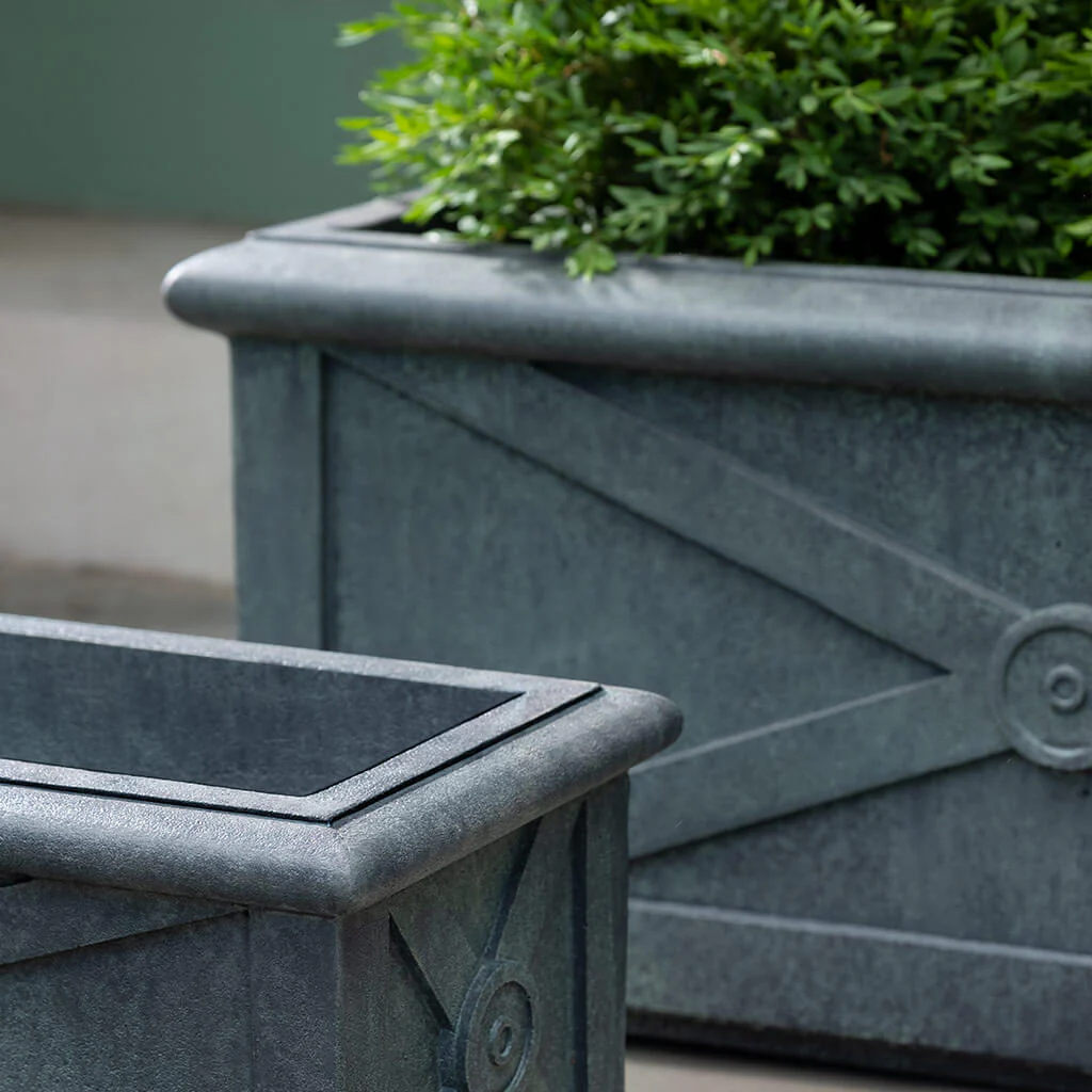 32" Directoire Windowbox, Large