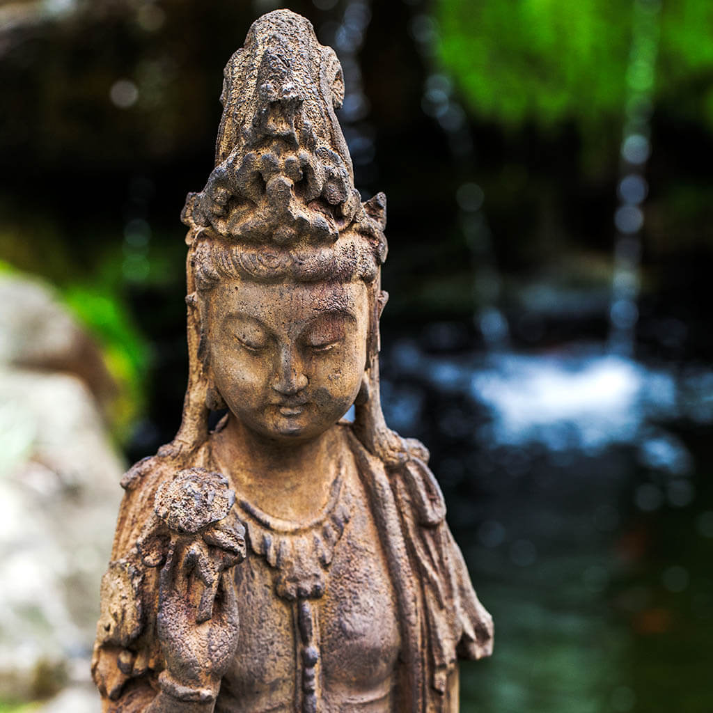 40" Quan Yin