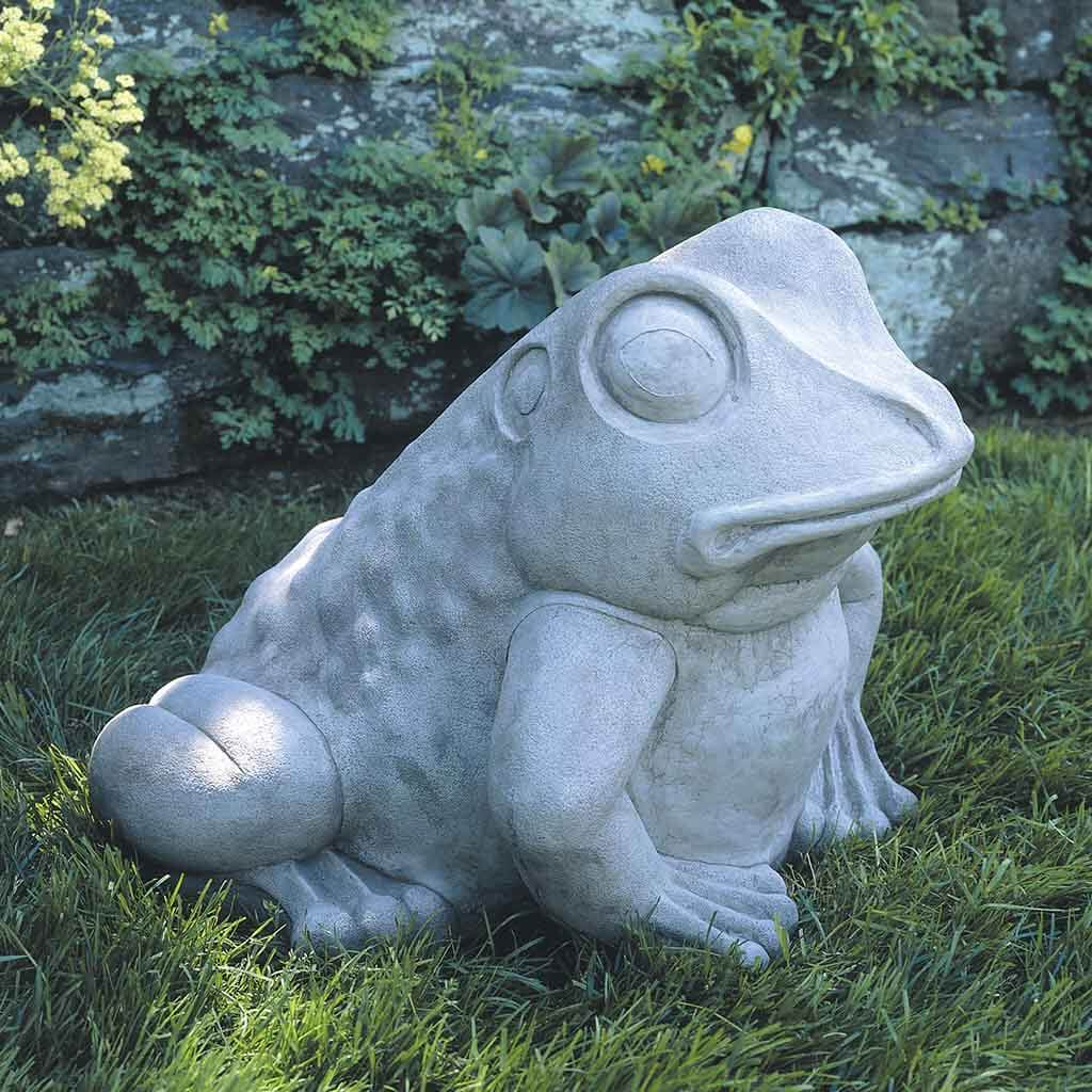 20" Giant Garden Frog