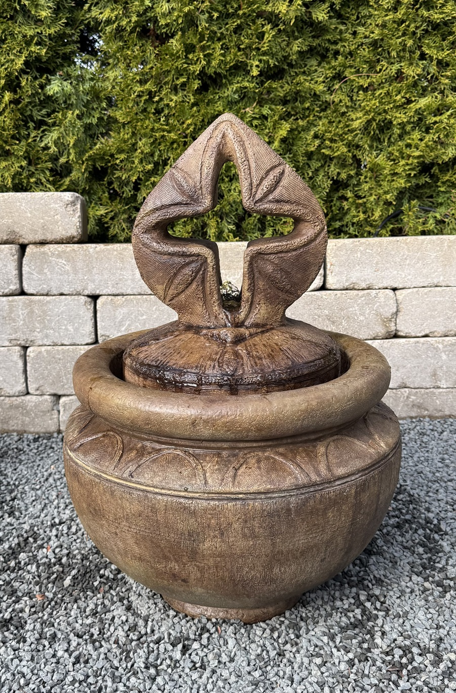 25" Antique Cross Patio Bubbler Fountain