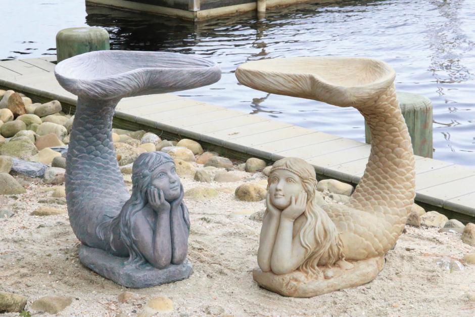 Massarelli's Mermaid Sculpted Bird Bath