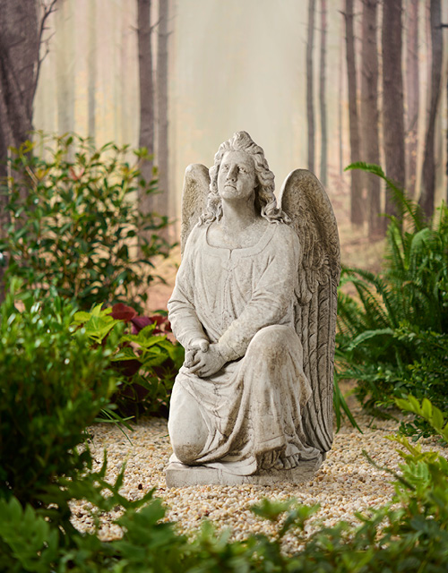 30" Kneeling Archangel