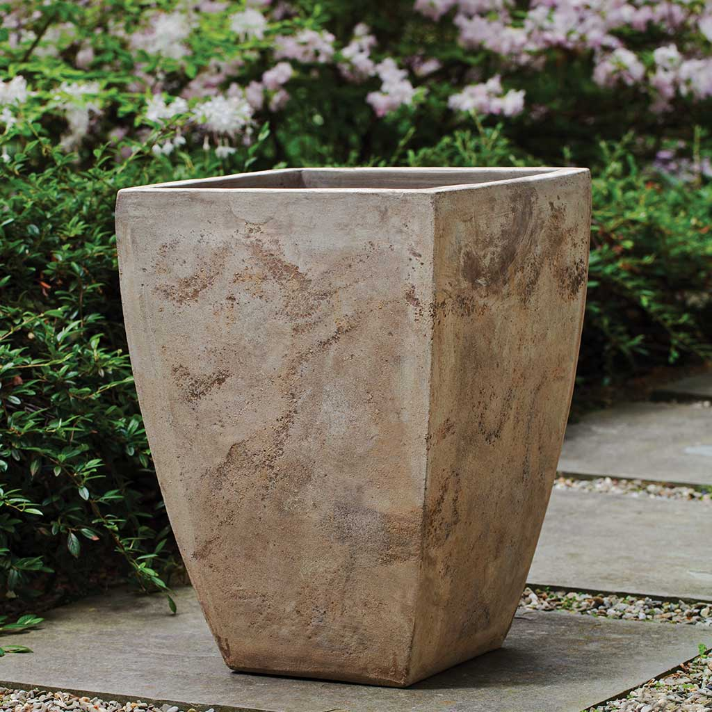 Brasilia Planter, Square S/3
