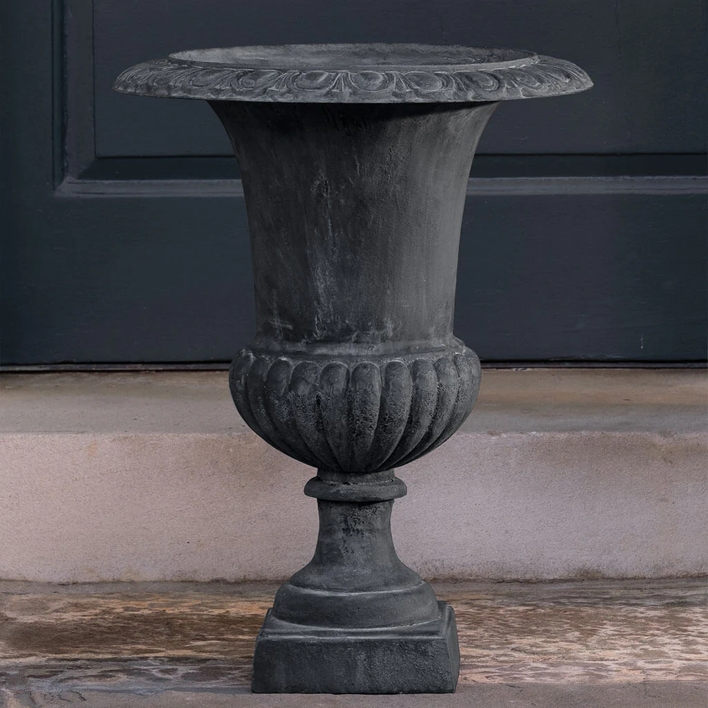 23" Glasgow Urn - Lead