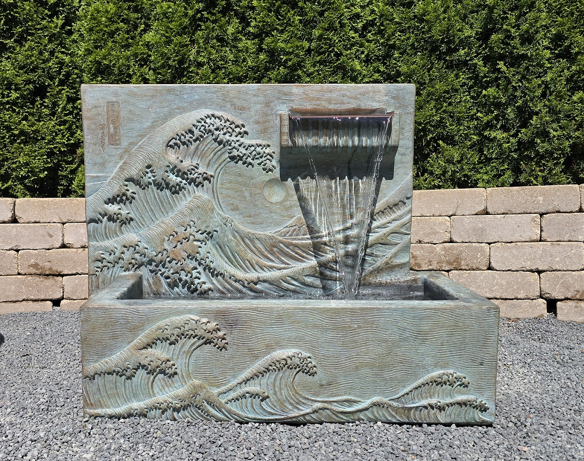 30" The Great Wave Fountain