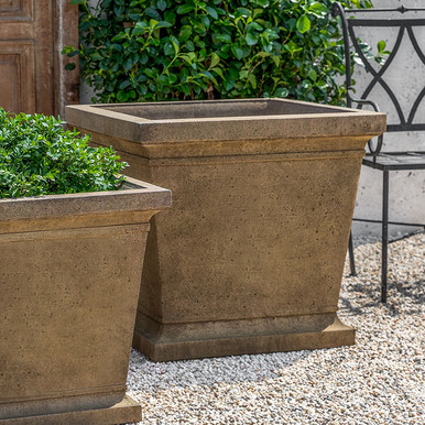 Capstone Planters BUY 26