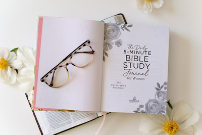 The 5-Minute Bible Study Journal for Women