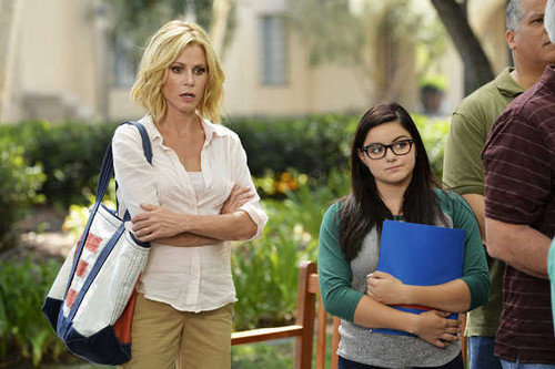 Jual Poster TV Show Modern Family APC 005