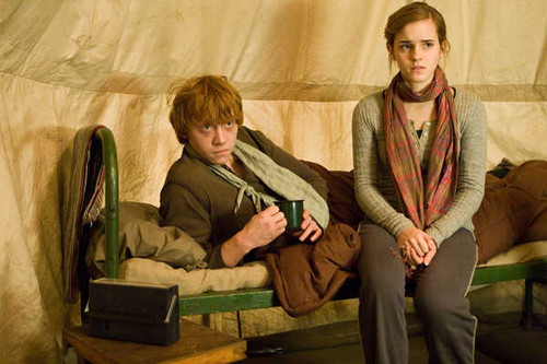 Jual Poster Hermione Granger Ron Weasley Harry Potter Harry Potter and the Deathly Hallows Part 1 APC