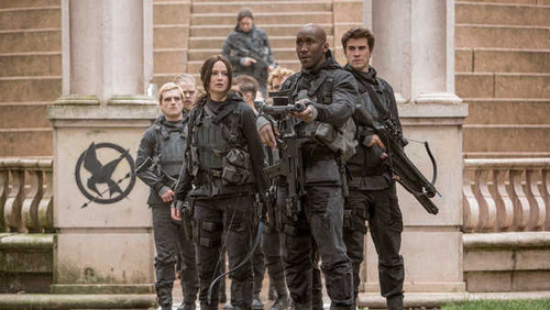 Jual Poster Jennifer Lawrence Liam Hemsworth The Hunger Games The Hunger Games Mockingjay Part 2 APC001