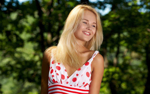 Jual Poster Blonde Depth Of Field Girl Model Smile Woman Models Model4 APC